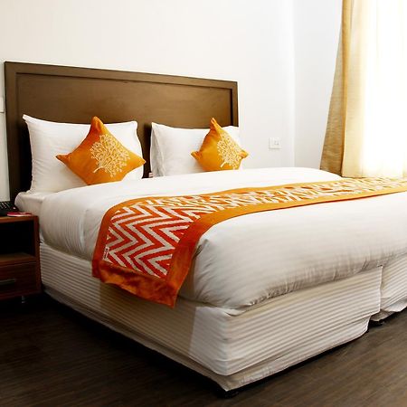 Hotel Mavens House Artemis Hospital Road Gurgaon Exterior photo