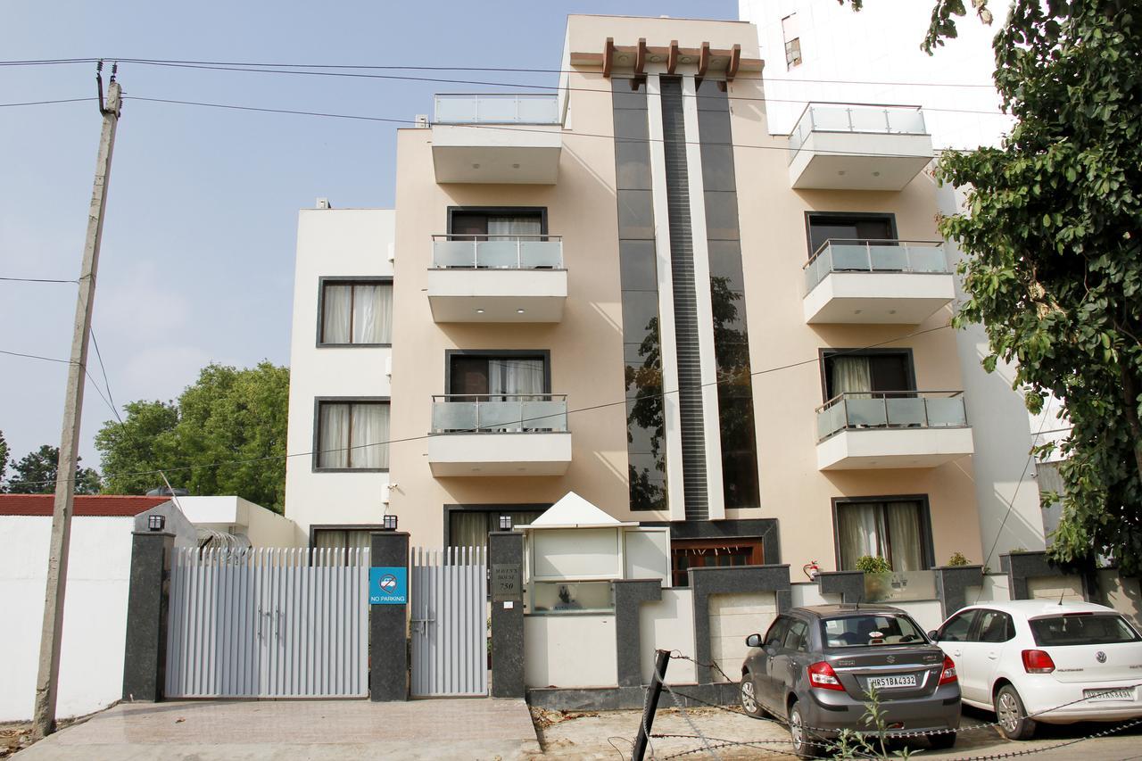 Hotel Mavens House Artemis Hospital Road Gurgaon Exterior photo